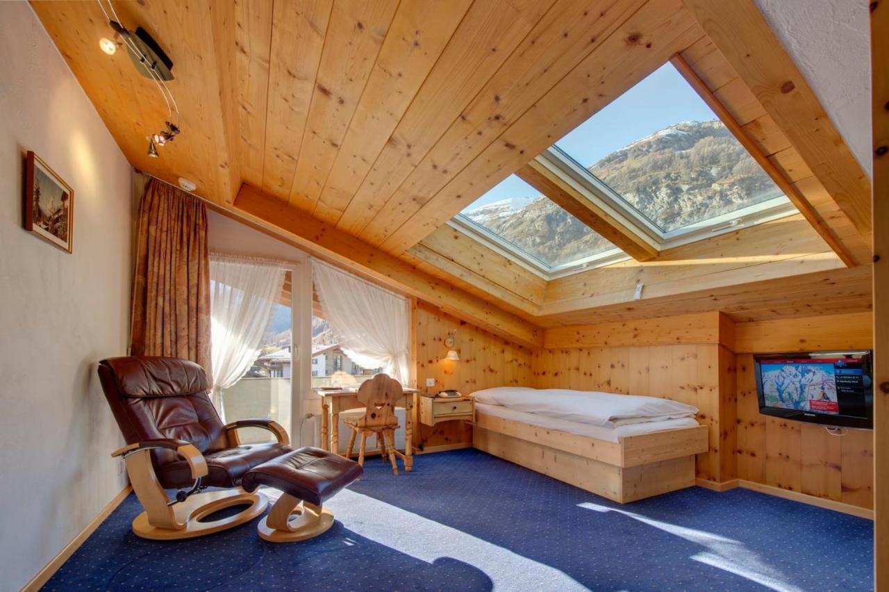 Hotel Matterhornblick Церматт Экстерьер фото