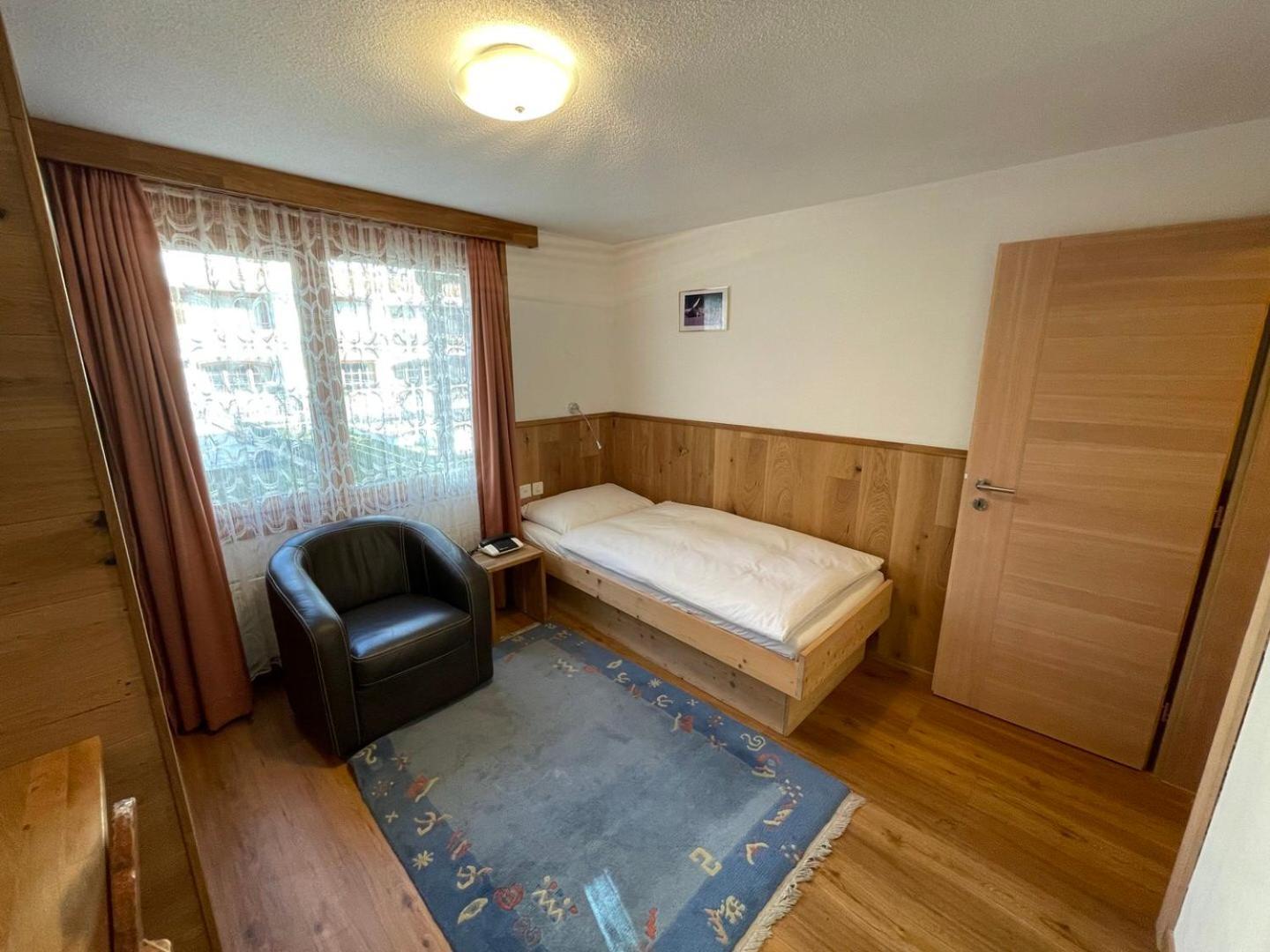 Hotel Matterhornblick Церматт Экстерьер фото