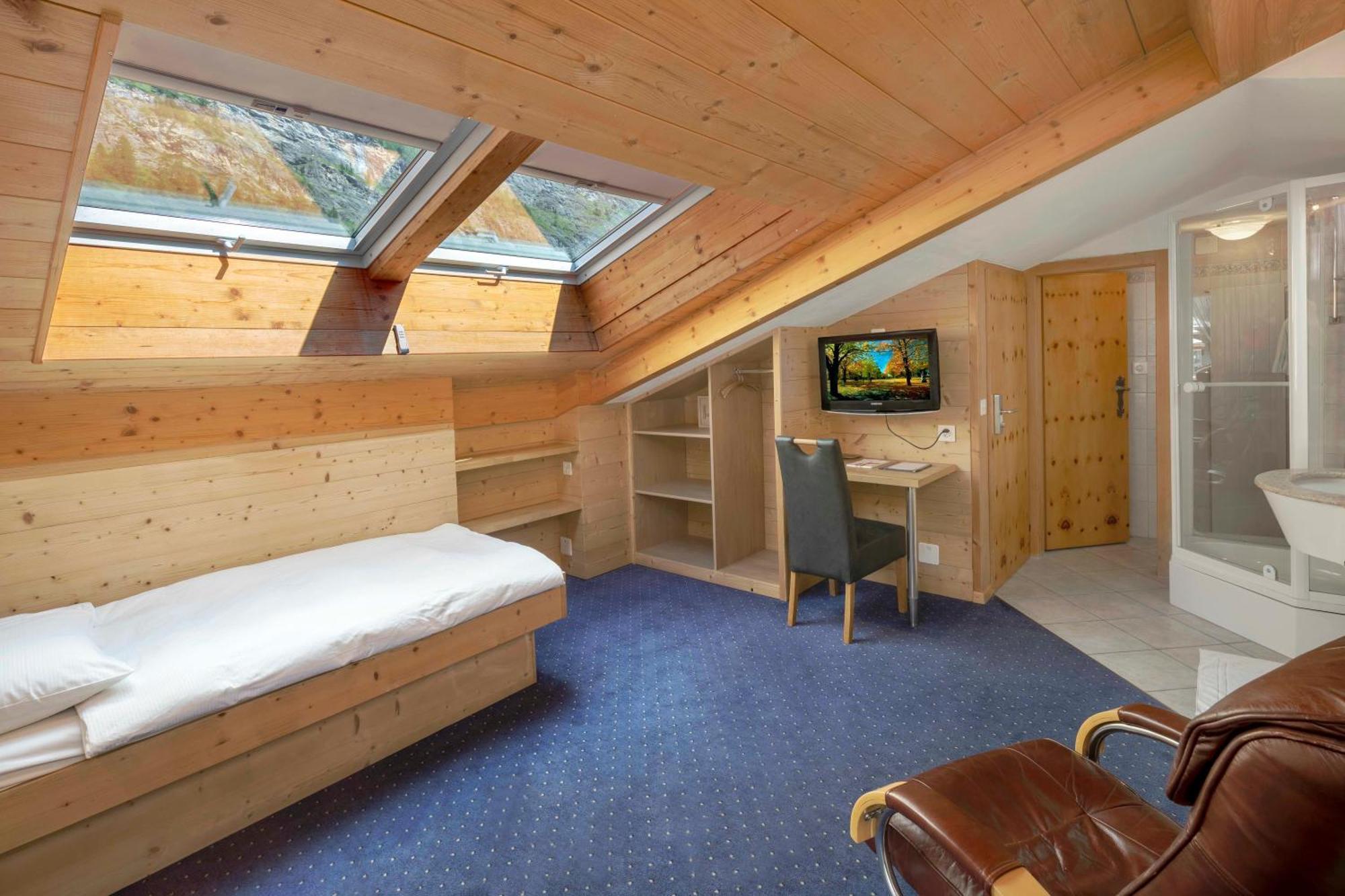 Hotel Matterhornblick Церматт Экстерьер фото