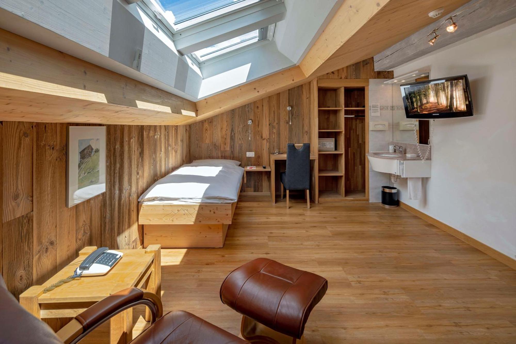 Hotel Matterhornblick Церматт Экстерьер фото